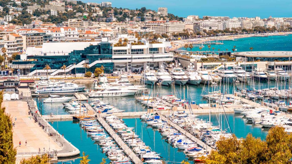 Cannes cruise port