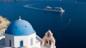 Featured image for Santorini Cruise Port: A Cruiser’s Tender-Port Guide