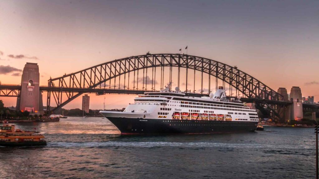 Sydney cruise port