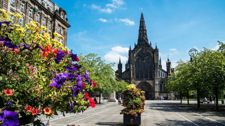 Greenock (Glasgow) Cruise Port Guide: Ships, Trains & Day Trips
