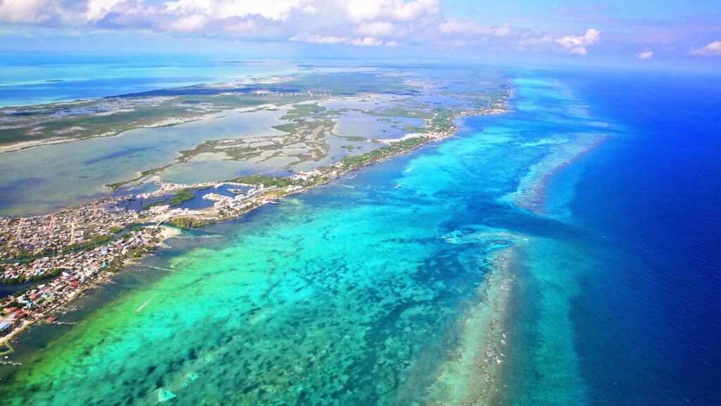 Harvest Caye cruise port