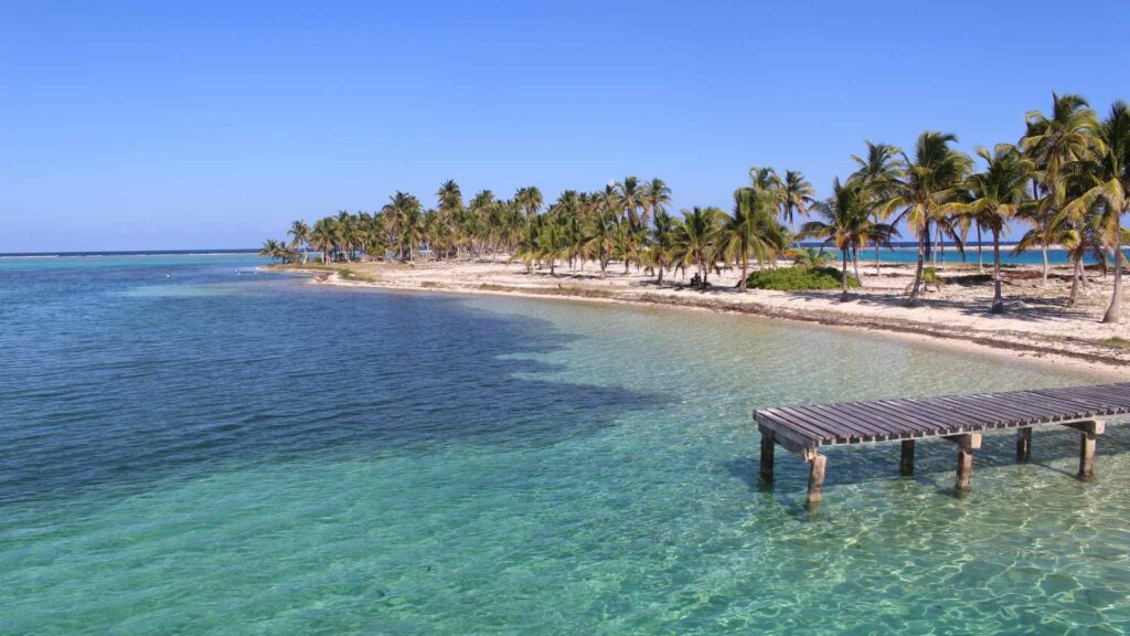 Harvest Caye cruise port