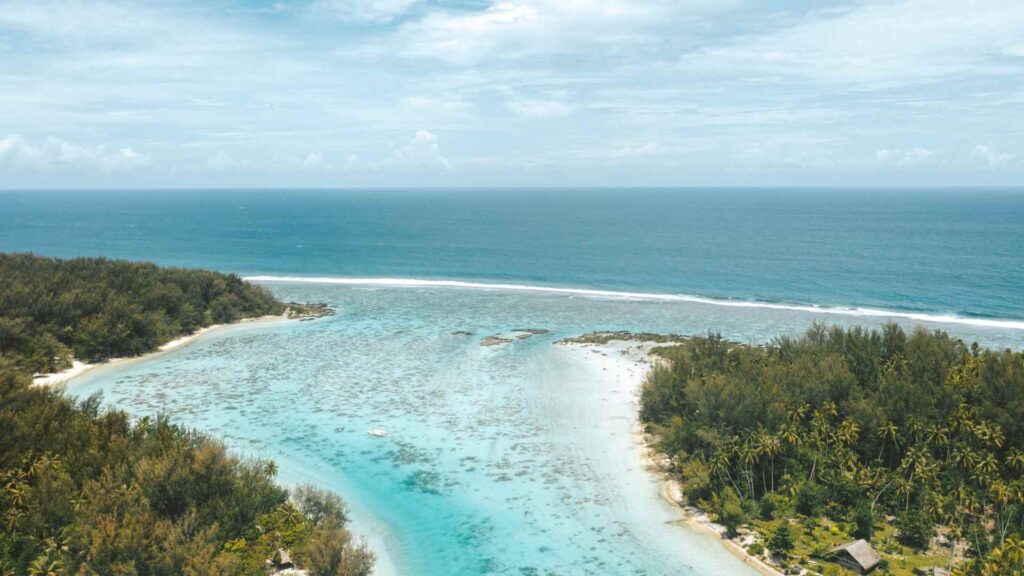 Huahine cruise port