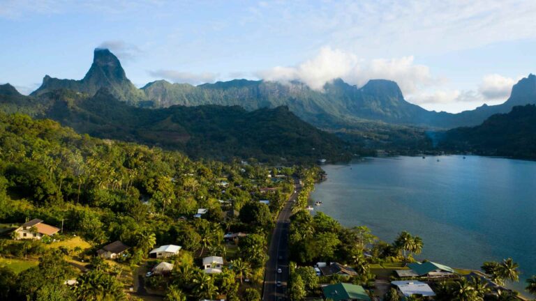 Huahine Cruise Port: A Tender-Day Guide to the Garden Island