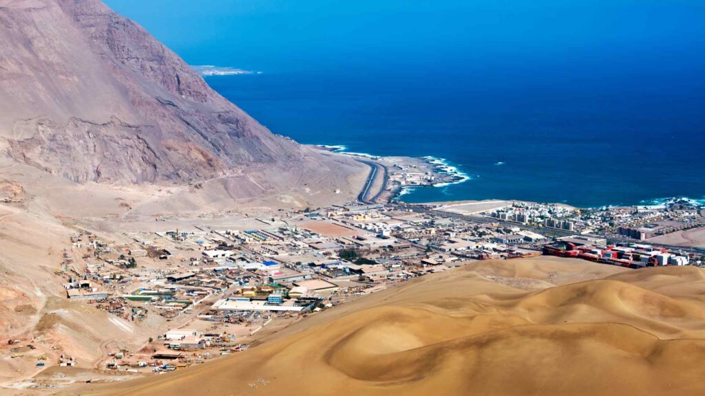 Iquique cruise port