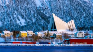 Featured image for Tromsø Cruise Port Guide: Midnight Sun to Northern Lights