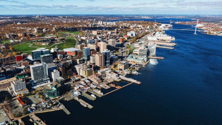 Halifax Cruise Port: Pier 21, Waterfront & Citadel