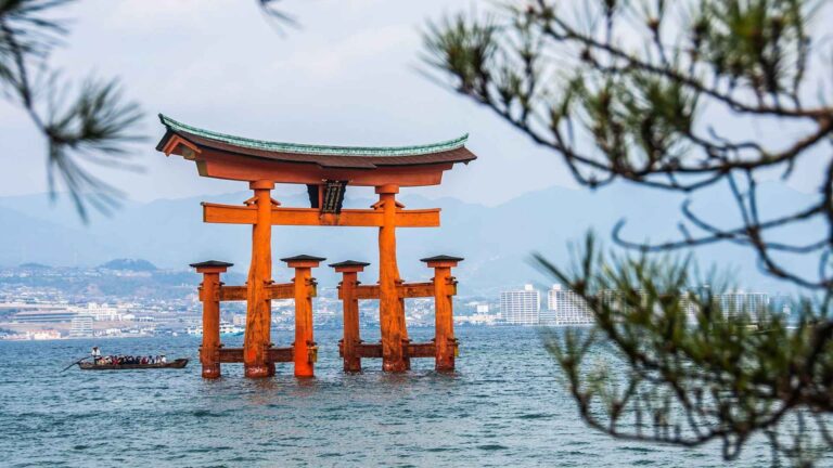 Hiroshima Cruise Port Guide (Ujina): Peace Park & Miyajima