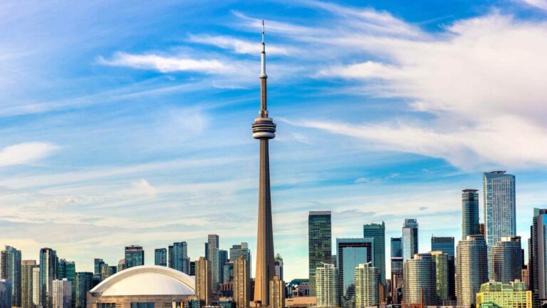 Toronto Cruise Port: CN Tower, Great Lakes Small Ships