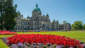 Featured image for Victoria Cruise Port: Inner Harbour & Butchart Gardens Guide