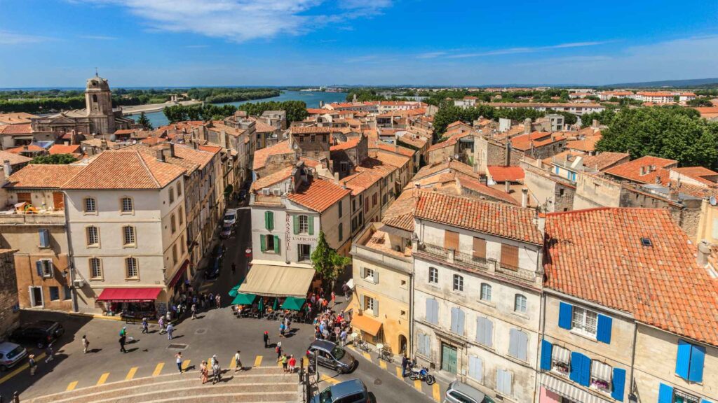 Arles cruise port