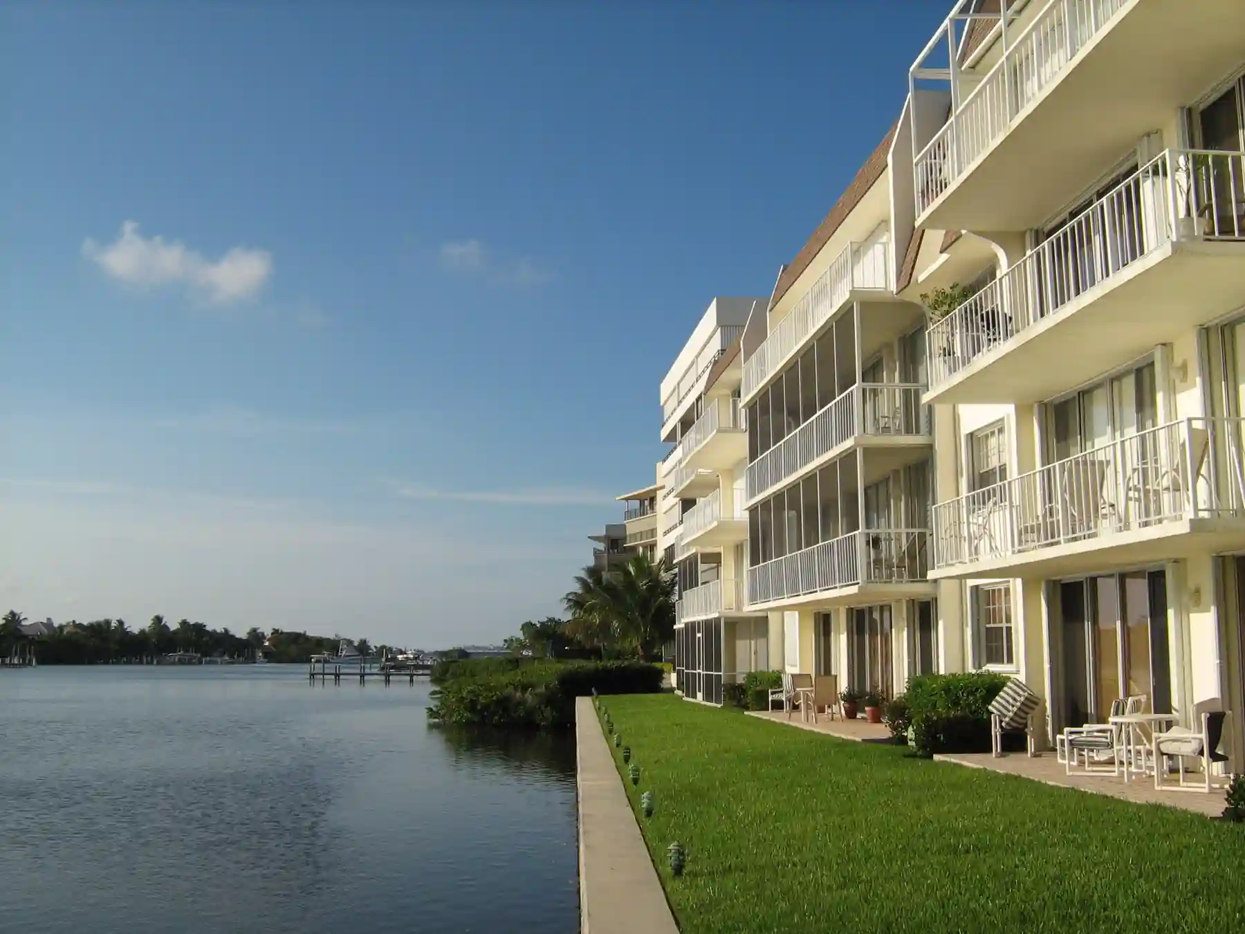 Palm Beach waterfront residences beside the Intracoastal Waterway.