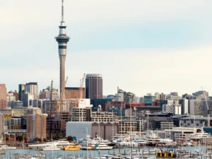 Featured image for 18 Best Hotels Near Auckland Cruise Port (2026)
