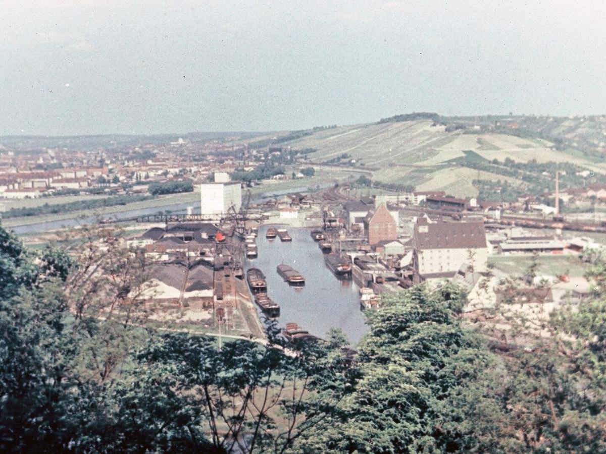 Alte Hafenanlage von Würzburg am Main 1950 - 1970 HB23595, Wurzburg