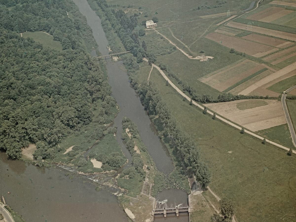 Die Regnitz bei Bamberg vor Ausbau des Main-Donau-Kanals 1962 HB25351, Bamberg