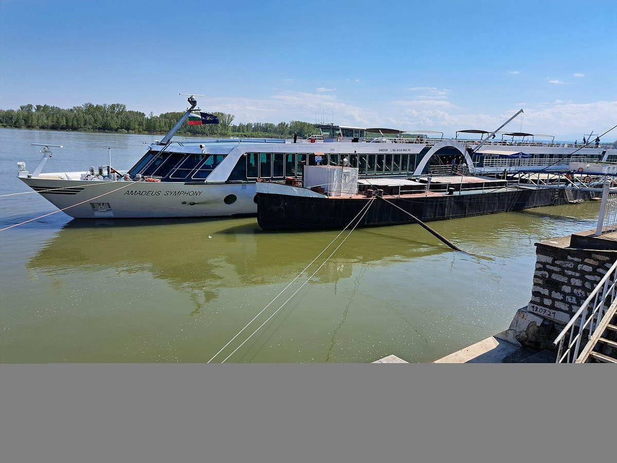 20230423.Amadeus Symphony (ship, 2003) Vidin.-013, Vidin