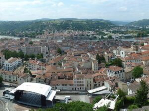 Featured image for Vienne River Cruise Port: Docks, Roman Sights and Day Plans
