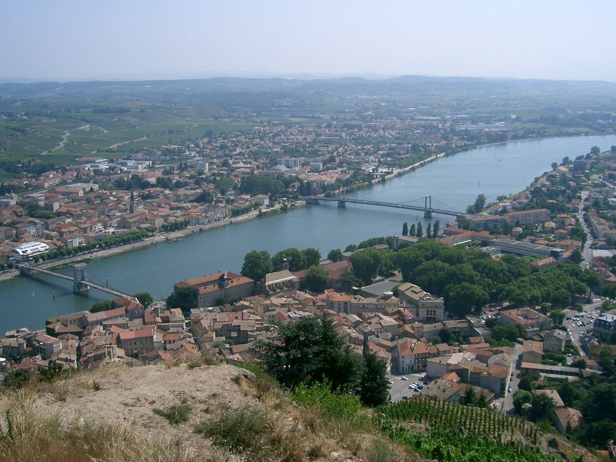 Tournon-sur-Rhône - Ardèche, Tournon Tain