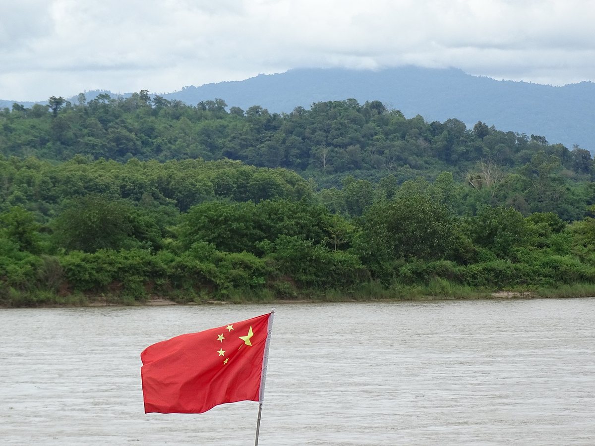 Chinese Flag on Barge along Mekong River - Laos on Other Side - Chiang Saen - Golden Triangle - Thailand (34478955674), Upper Mekong