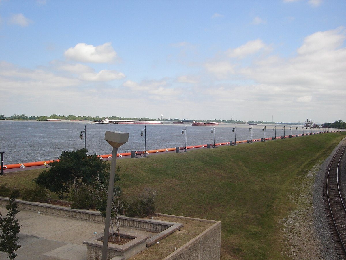 Mississippi River high water in Baton Rouge in Baton Rouge