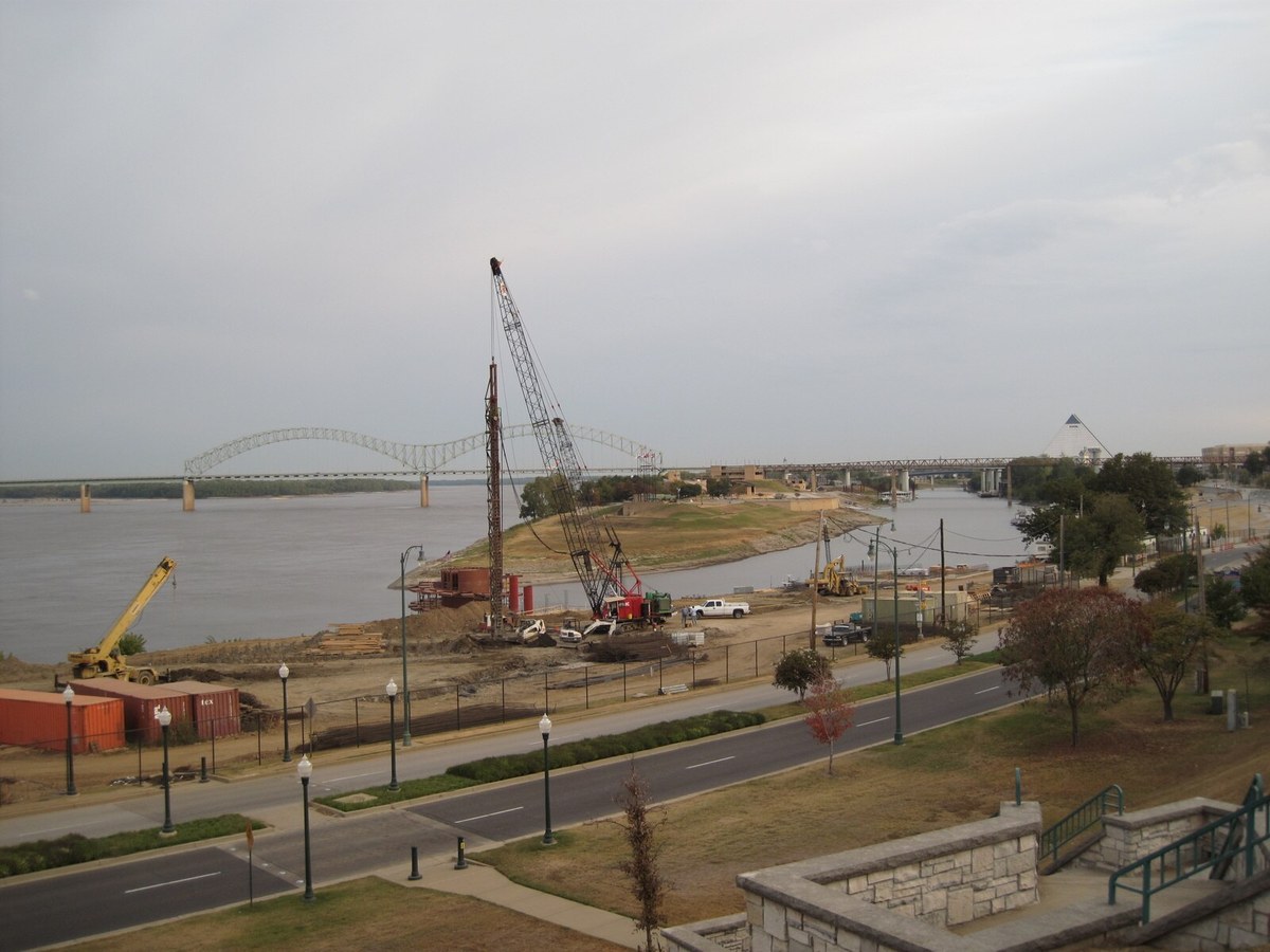 Tip of Mud Island and Riverfront - panoramio in Memphis