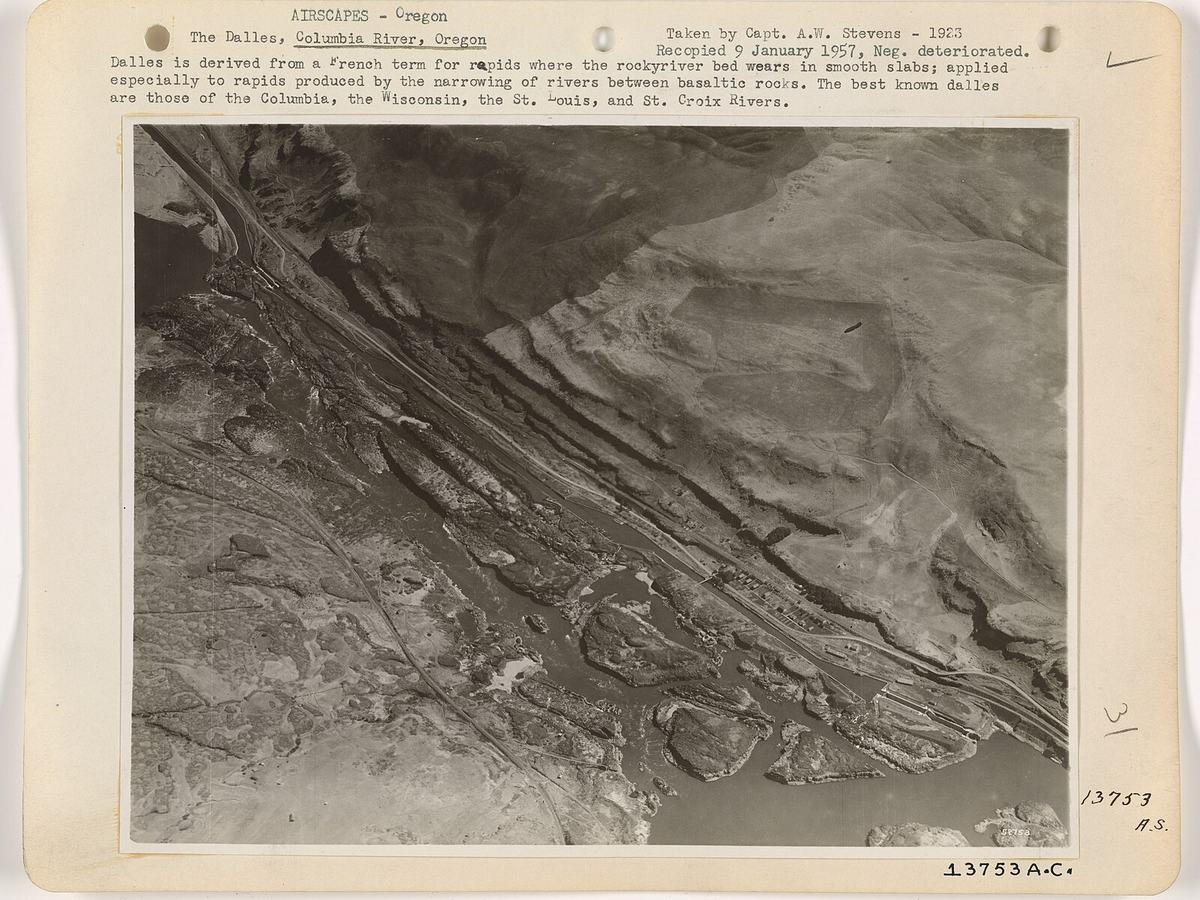 Oregon - Columbia River - NARA - 68147304, The Dalles