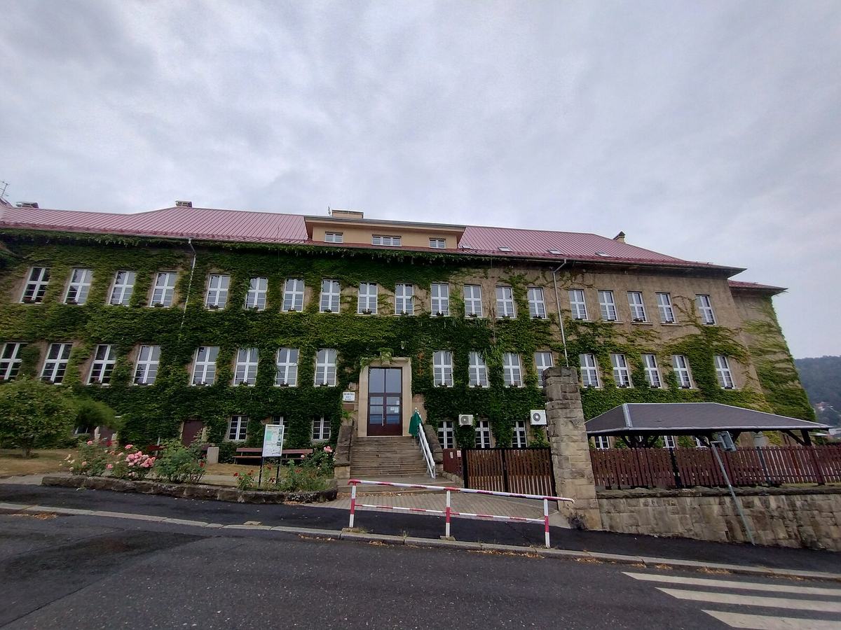 Děčín ZŠ Na Stráni, Decin