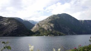 Featured image for Åkrafjorden Cruise Port: A Cruiser’s Guide to Norway’s Langfoss Fjord