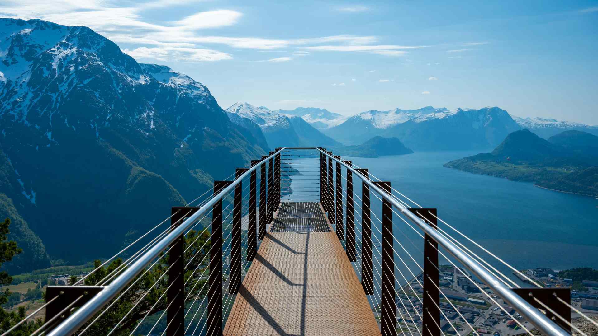 Rampestreken viewing platform overlooking Andalsnes and the fjord