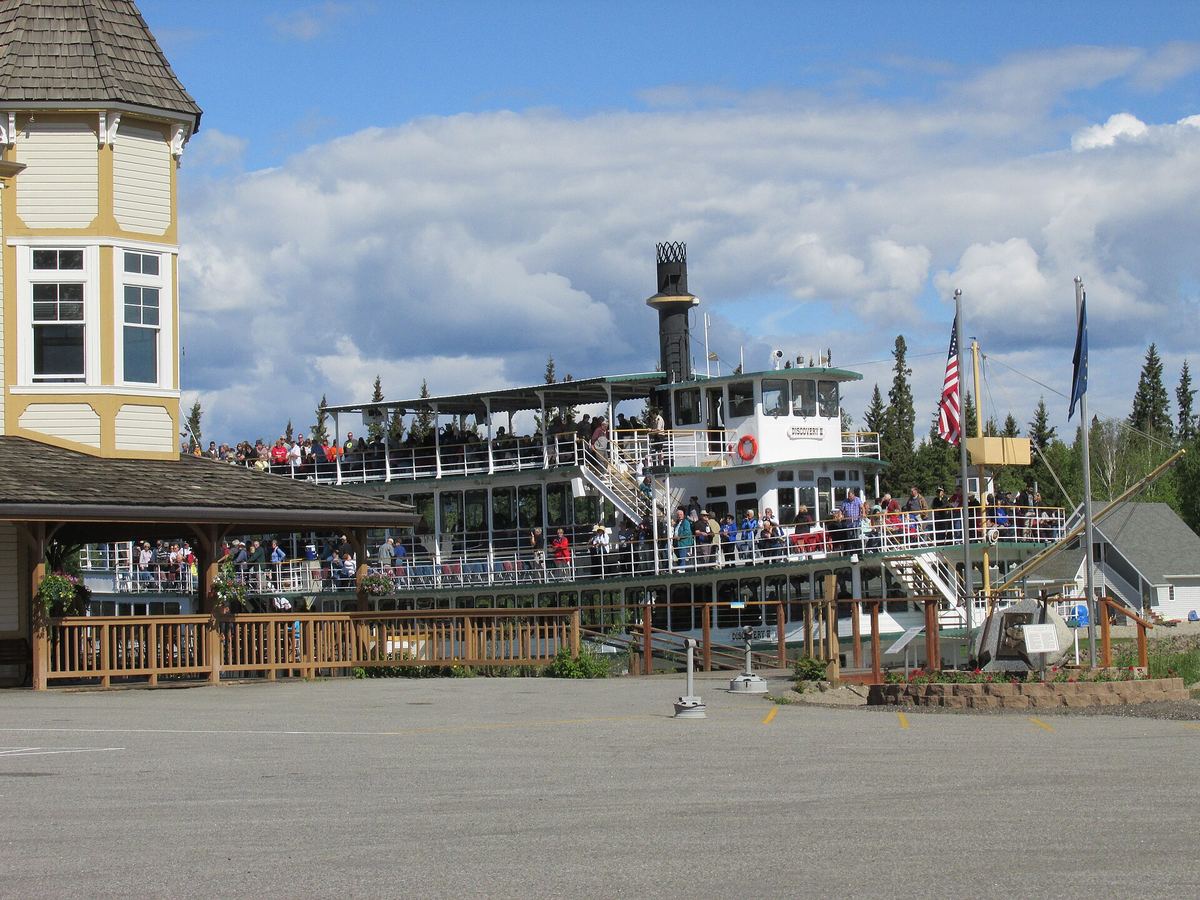 Riverboat Discovery sternwheeler at its Fairbanks landing