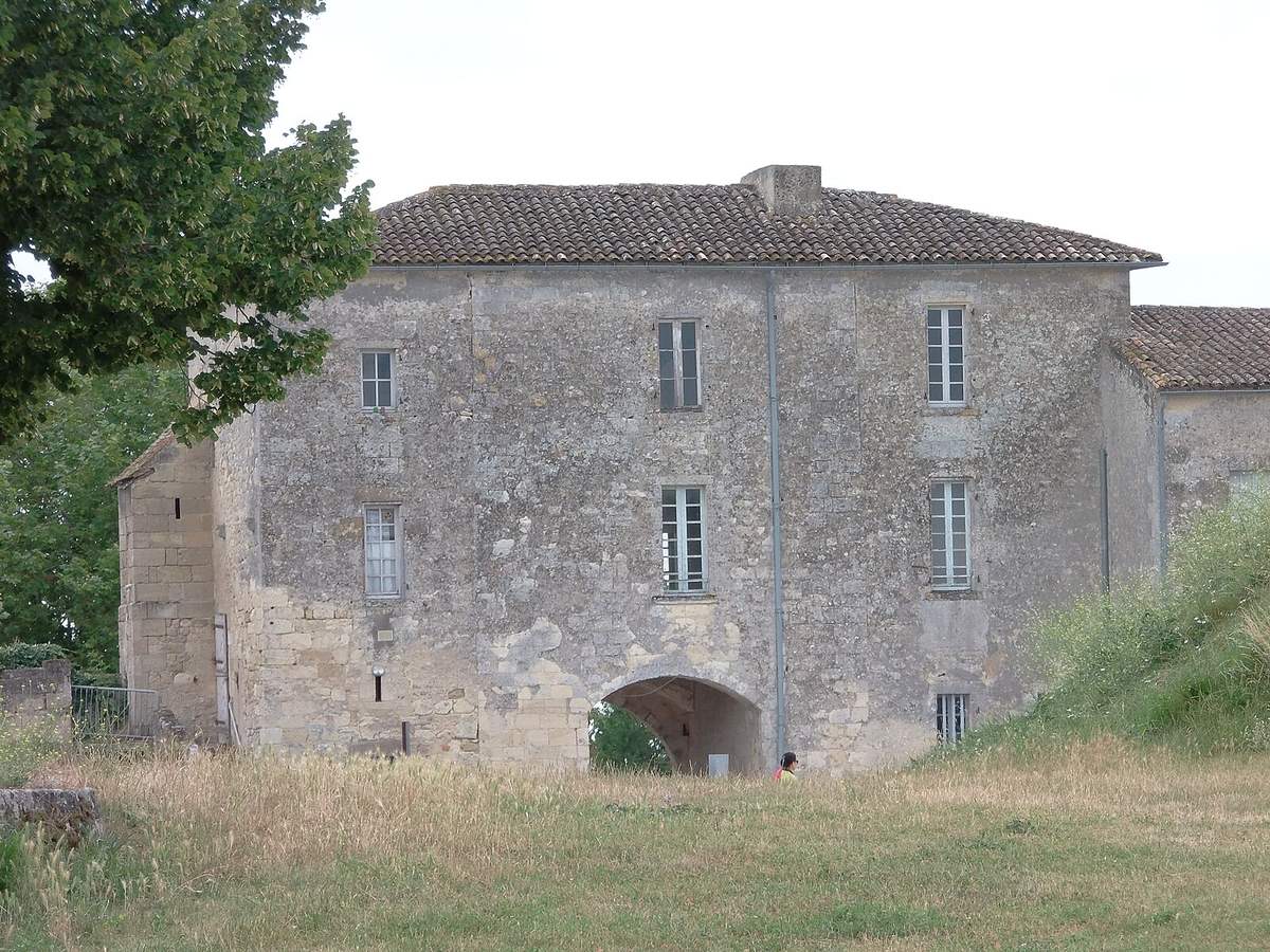 Blaye citadelle porte de l'ancien Blaye - 2016a in Blaye, France