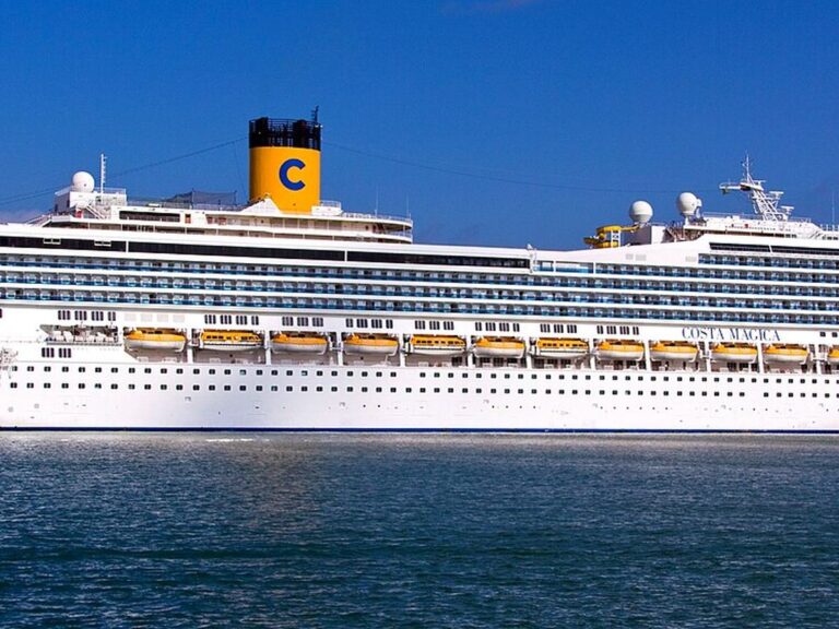 Costa Magica cruise ship docked at the Port of the Bay of Cádiz, Spain