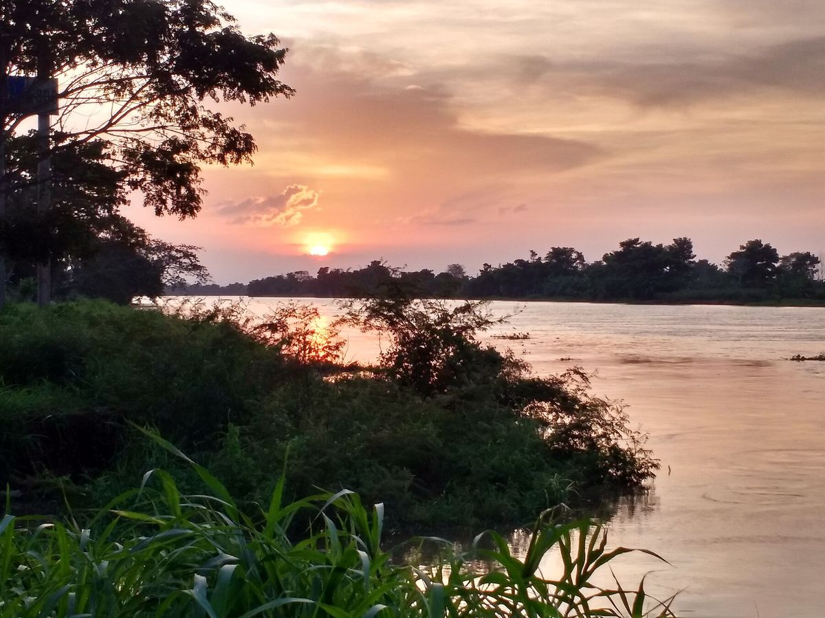 Sunset over the Canal del Dique in Bolívar, Colombia