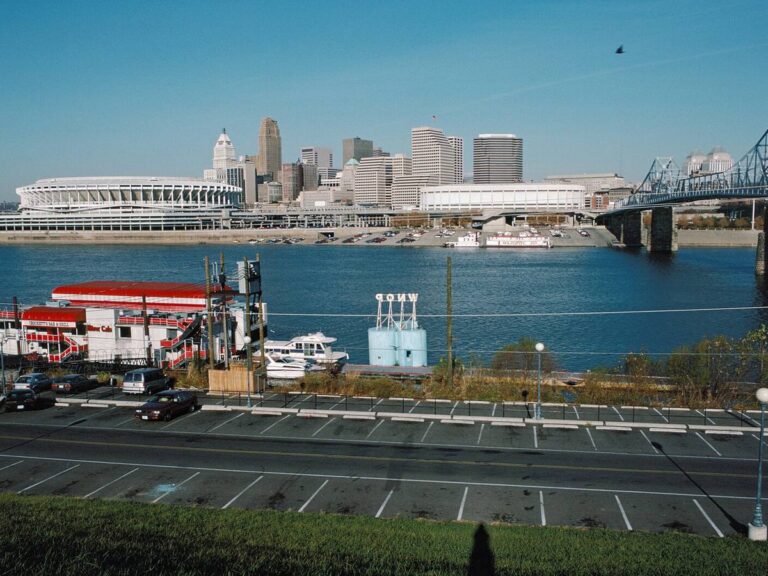 Cincinnati River Cruise Port: Public Landing and Downtown Guide