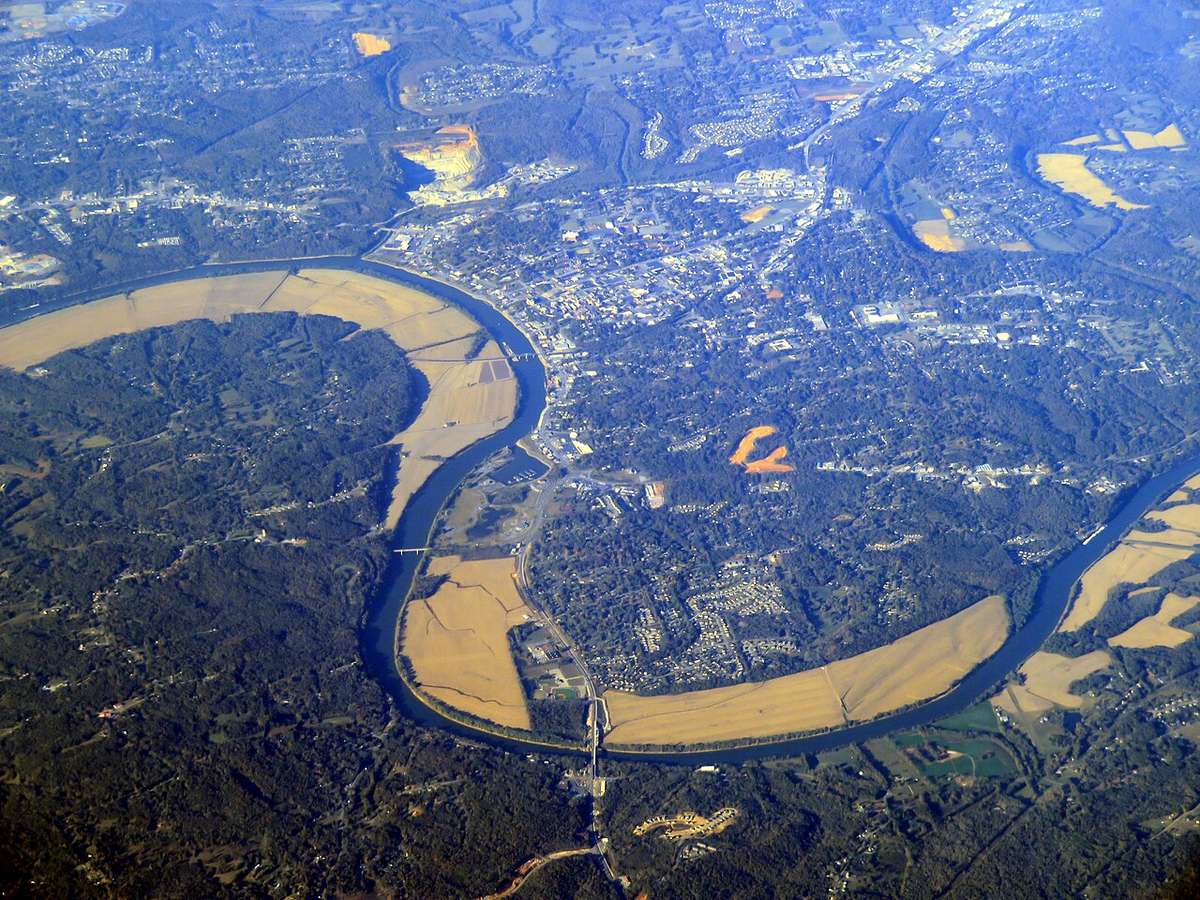 Aerial view of Clarksville Tennessee wrapped by the Cumberland River