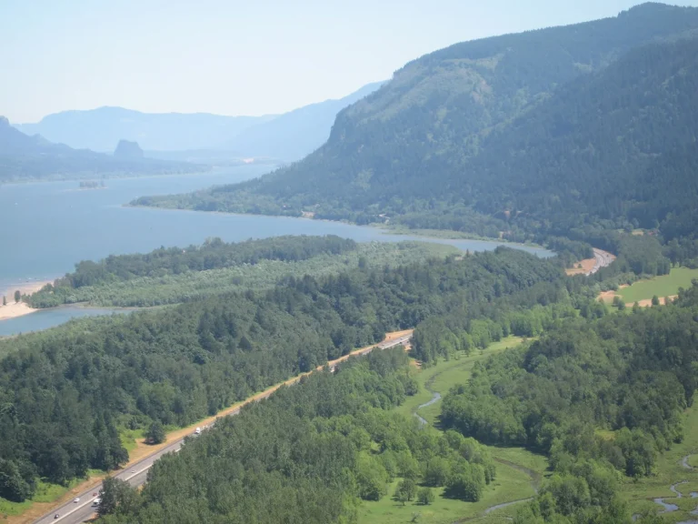 Columbia River Gorge viewed east from Crown Point