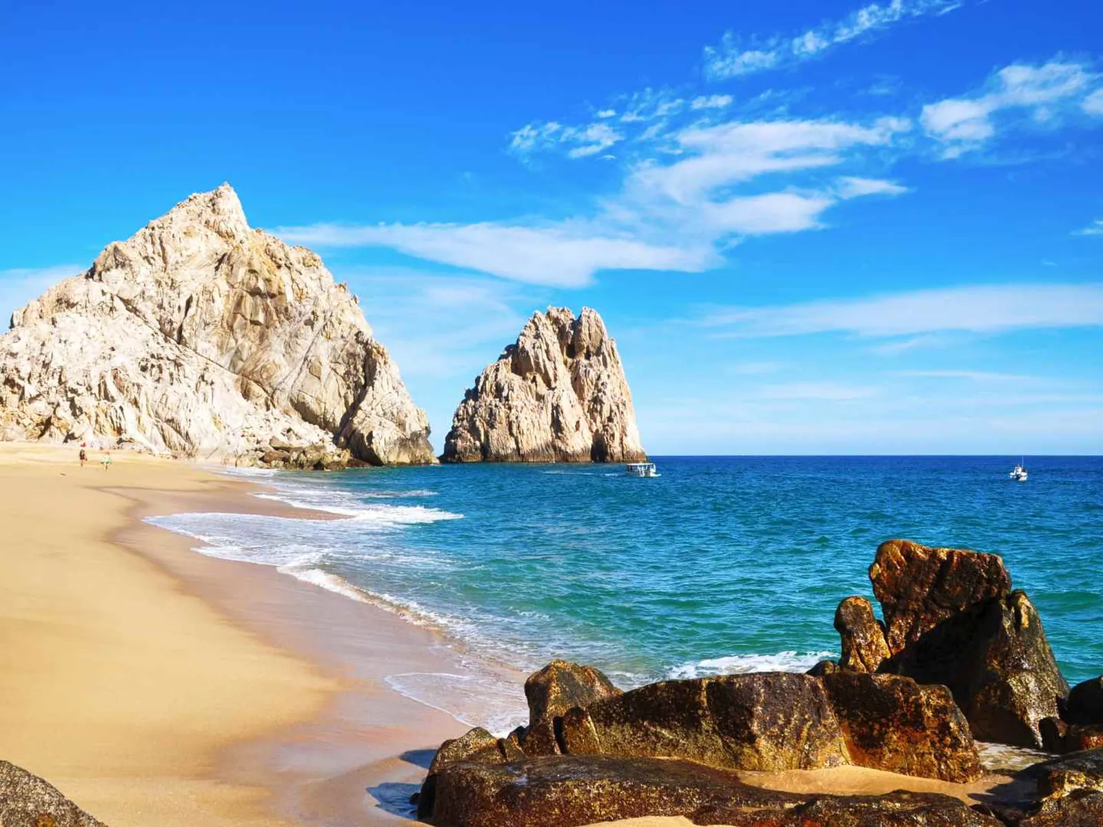 El Arco rock formations and beach in Cabo San Lucas