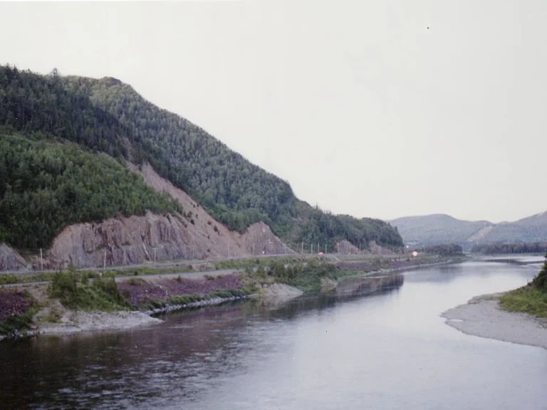 Gaspé Cruise Port Guide: Anchorage, Sandy Beach & Percé