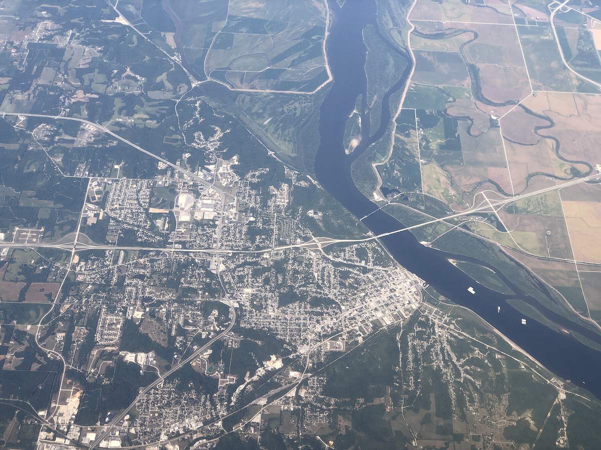 Aerial view of Hannibal, Missouri and the Mississippi River