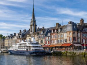Featured image for Honfleur Cruise Port: The Sea Lock That Is Not Your Problem
