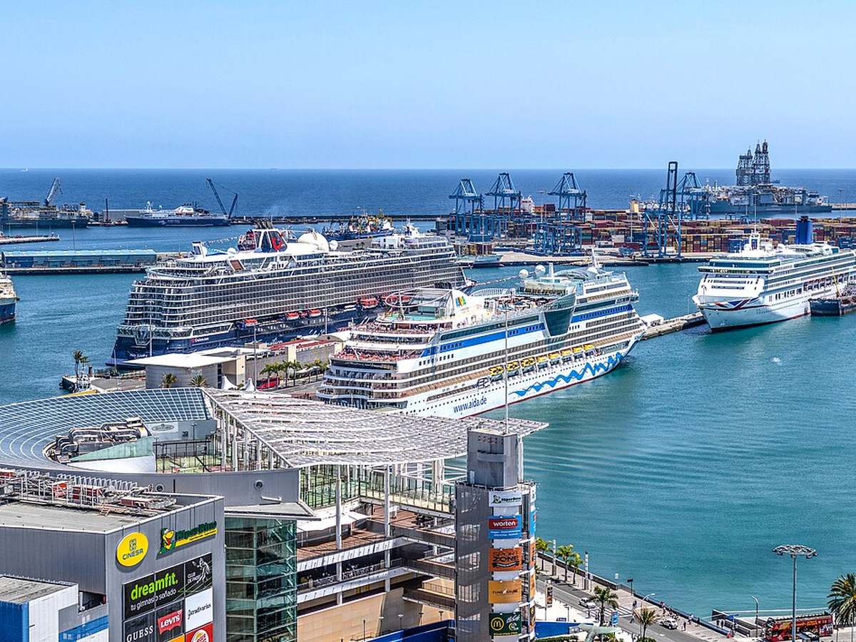 Las Palmas de Gran Canaria: Las Palmas cruise terminal NZ7 5418 (46694916785)