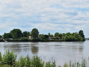 Featured image for Libourne River Cruise Port: Berths and Saint-Émilion Guide