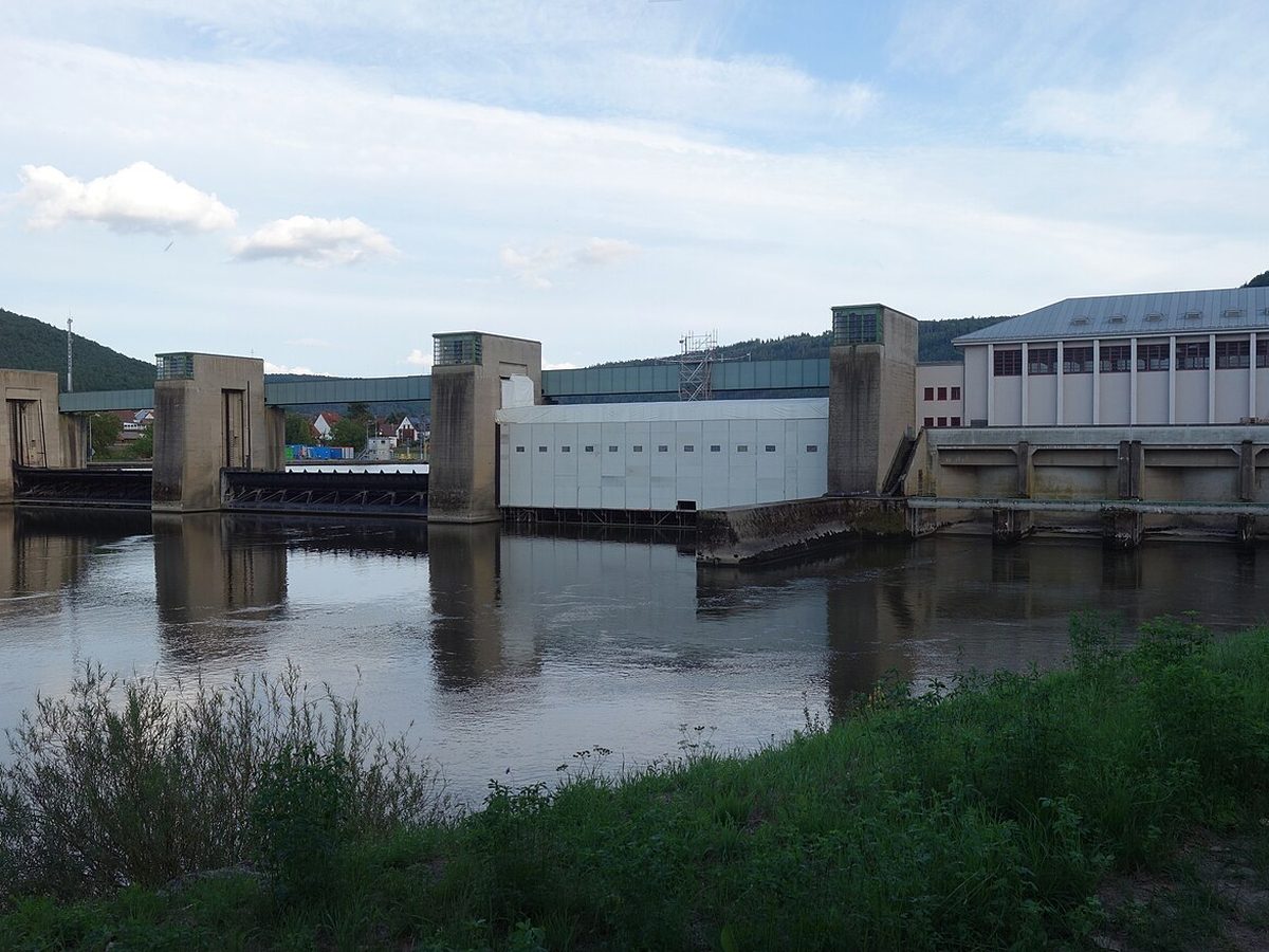 Main River lock near Wertheim and Faulbach