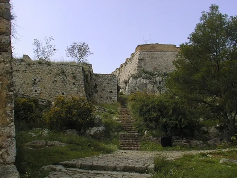 Nafplio Cruise Port: Tender, Old Town, Palamidi and Mycenae