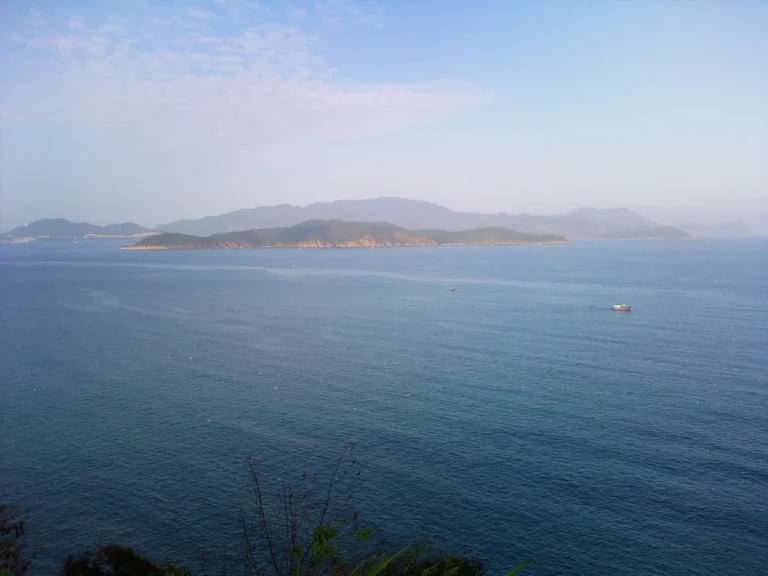 Nha Trang Cruise Port: Cam Ranh Berths and Tender Landings