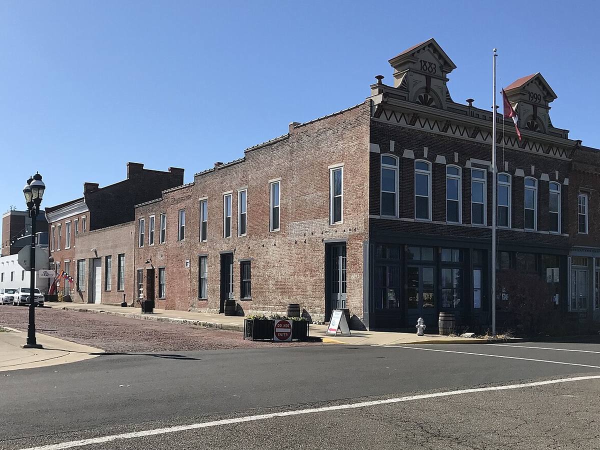 Historic buildings at Broadway and South Water Street in Paducah