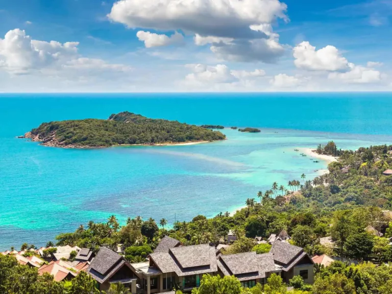 Elevated view of turquoise bays and resorts on Ko Samui