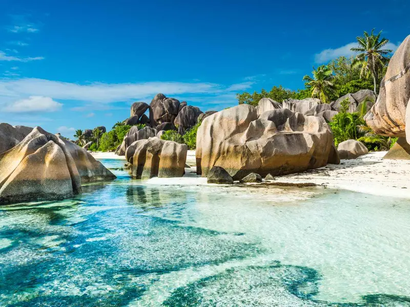 Coastline on Praslin, Seychelles