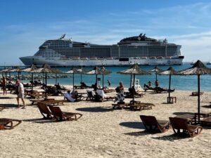 Featured image for Sir Bani Yas Cruise Port: Jetty, Beach and Safari