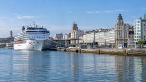 Featured image for 18 Best Hotels Near La Coruña Cruise Port (2026)